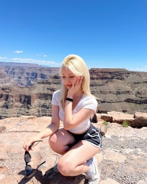 Anastasia Tong Photo #29