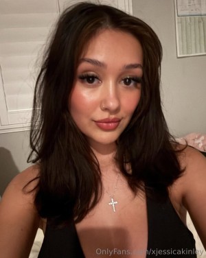 Jessica Kinley Photo #5