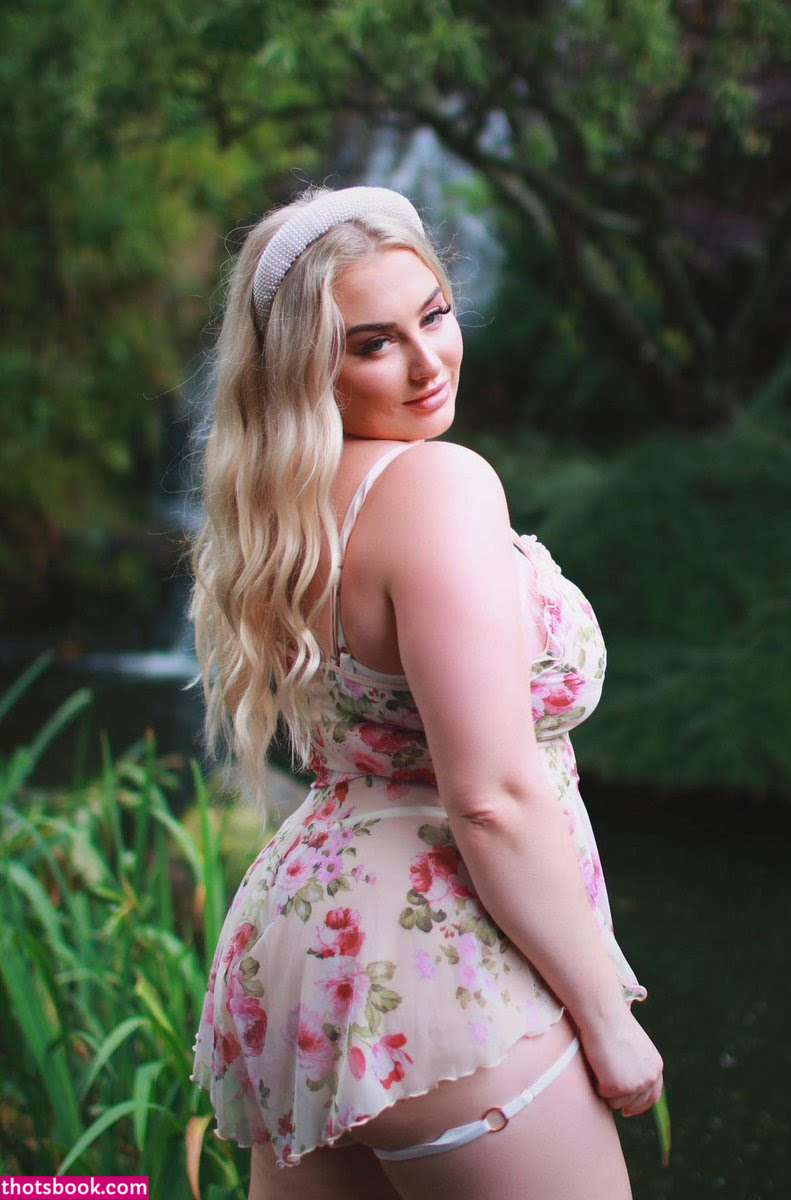 lucyadlernz Photo #16