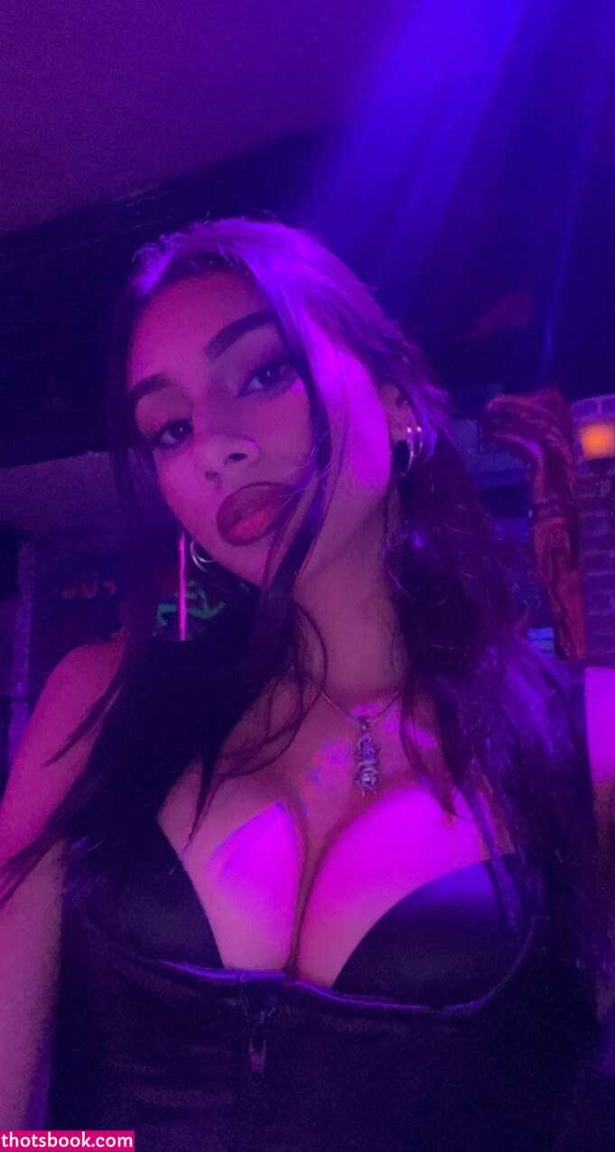 nishozoldyck Photo #9