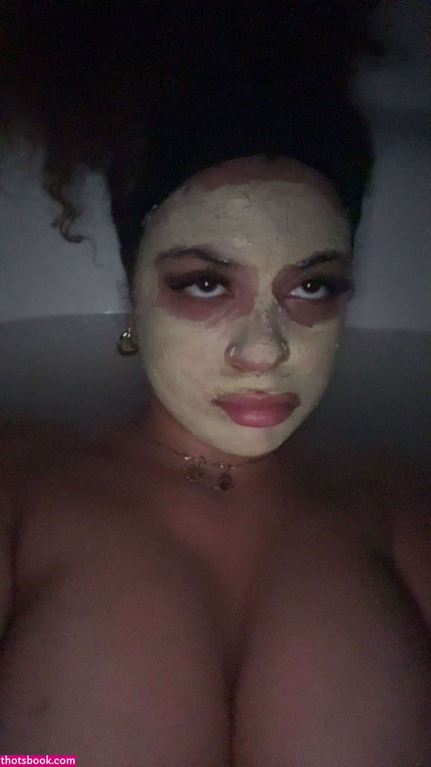 peachbananafart Photo #12