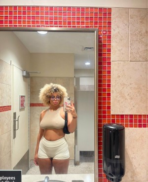 peachbananafart Photo #27