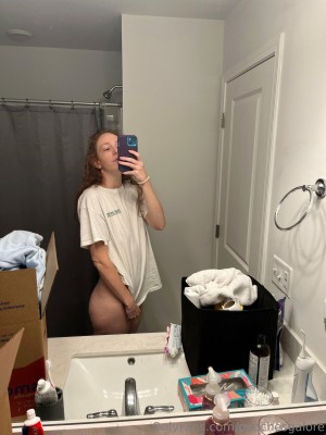 Peaches Galore Photo #30