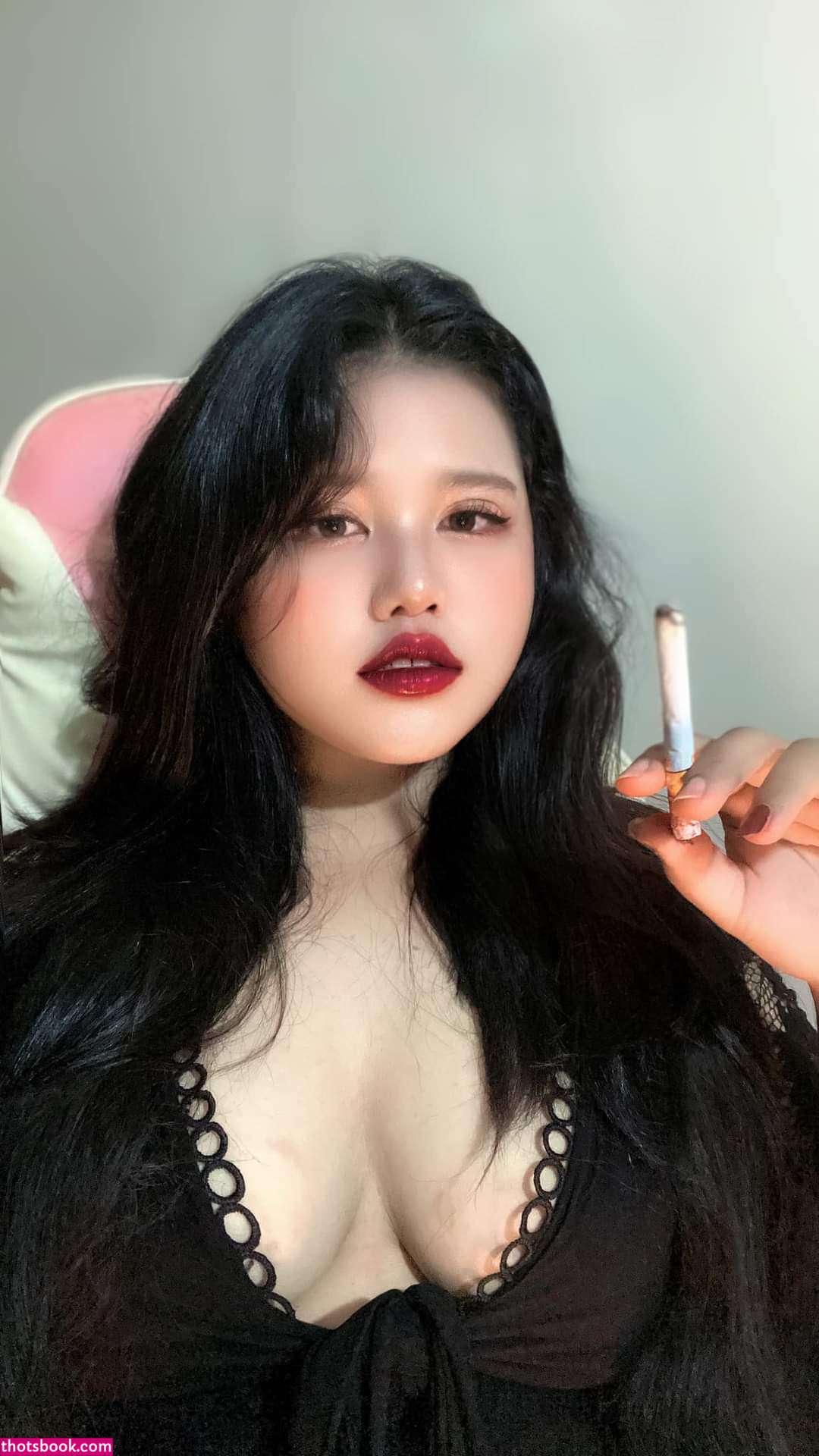 Charlotte Linlin Photo #19