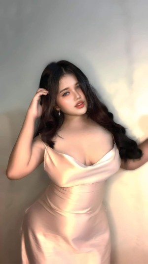 Charlotte Linlin Photo #27