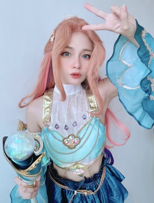 luckyeliee Photo #10