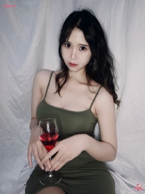 Tiara Lova Photo #20