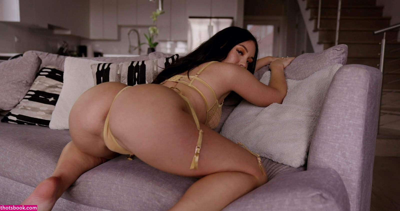 emmaameera Photo #34