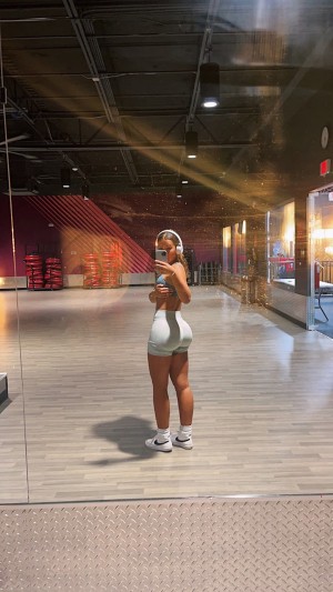 Jailyn Como Photo #13