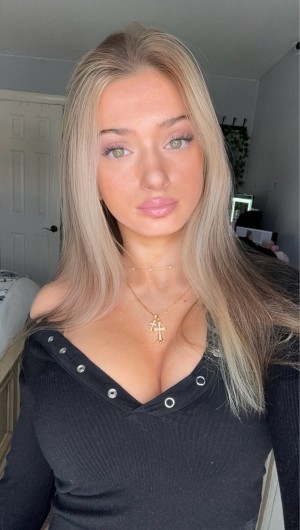 katiemoraless Photo #16