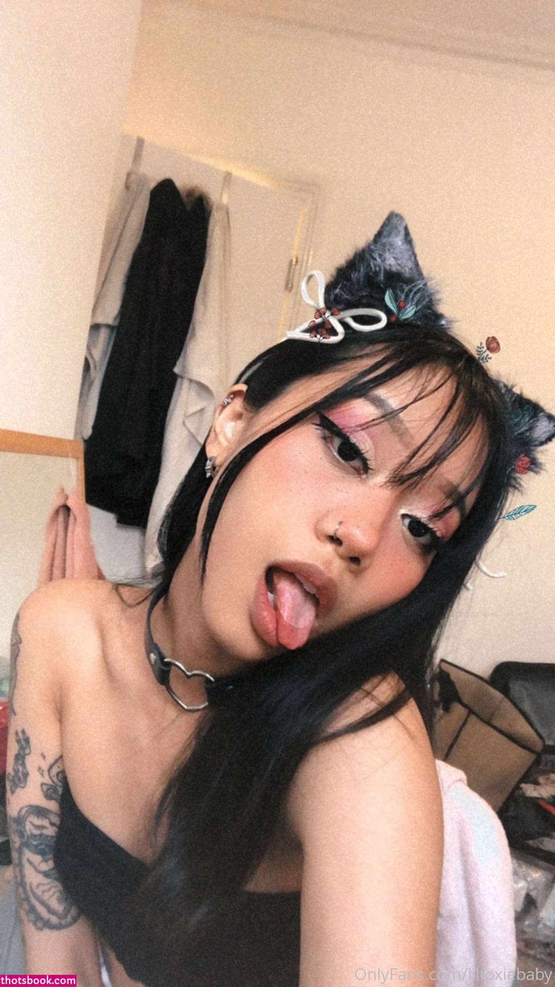 Lilfoxiebaby Photo #17