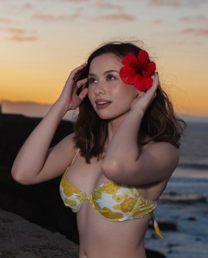 Maria Reus Huang Photo #40