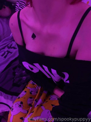 spookypuppyy Photo #42