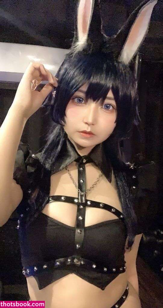 Yomicos0909 Photo #8