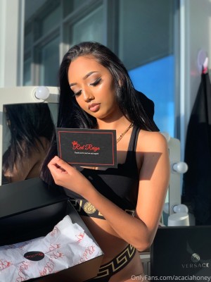 Acaciahoney Photo #3