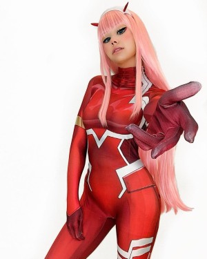 Nikki Barlowe Photo #14