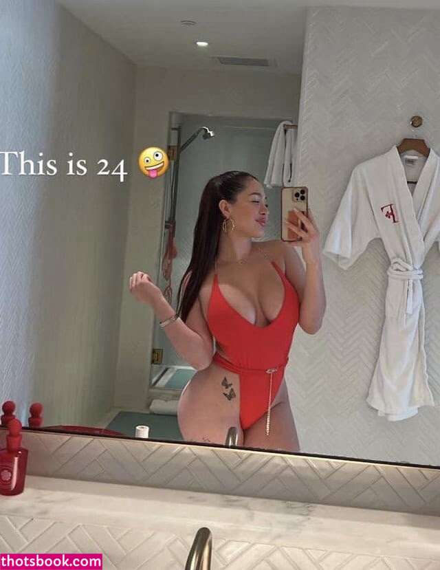 Andrea Celina Photo #19