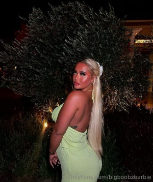 Bigboobzbarbie Photo #8