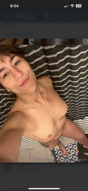 Jessica Eye Photo #18