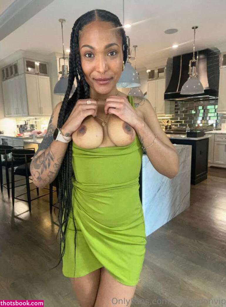 Leo London Photo #16