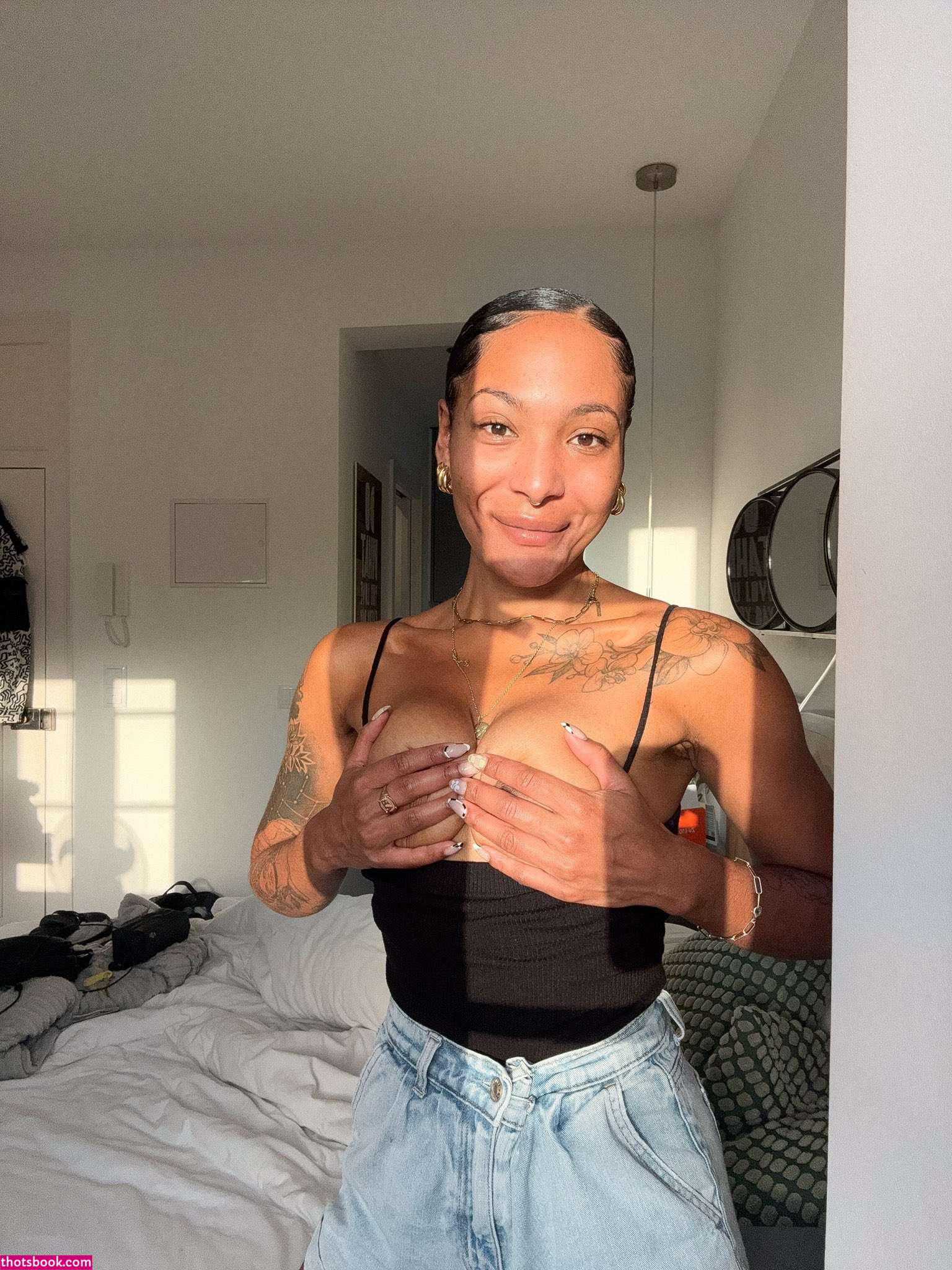 Leo London Photo #42