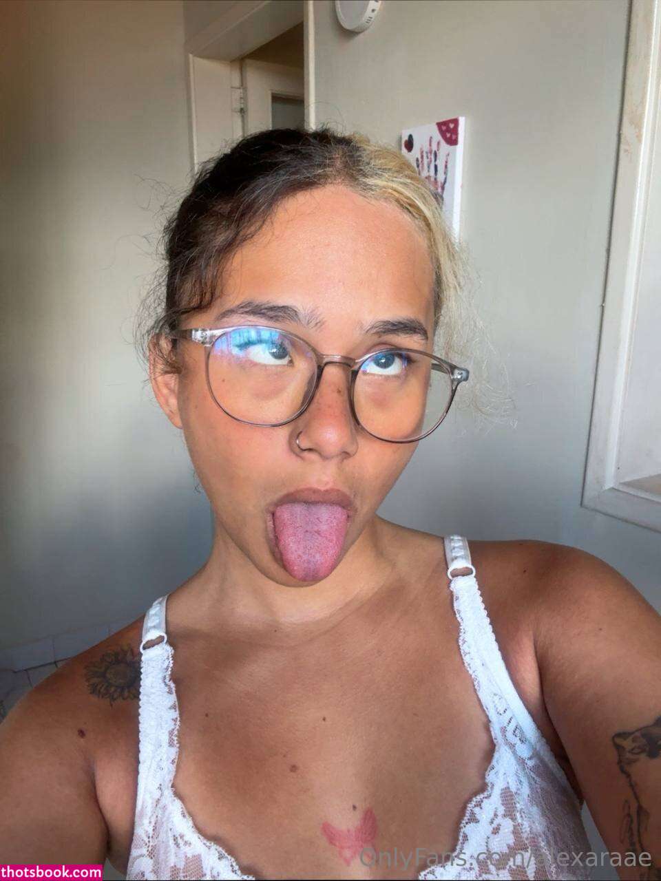 alexandrarae Photo #14