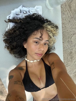 alexandrarae Photo #17