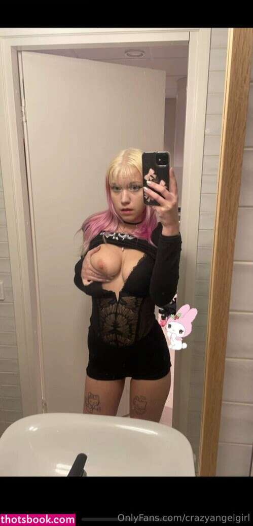 Crazyangelgirl Photo #23