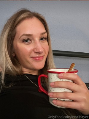 Lena Bayer Photo #11