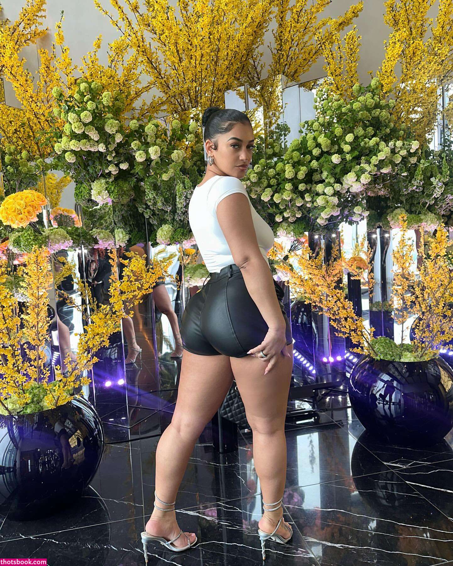 Lovelylesh Photo #16