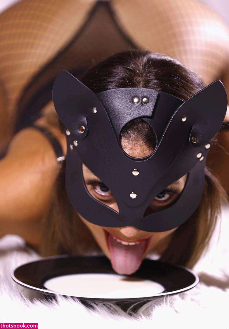 Camila Polizzi Photo #23