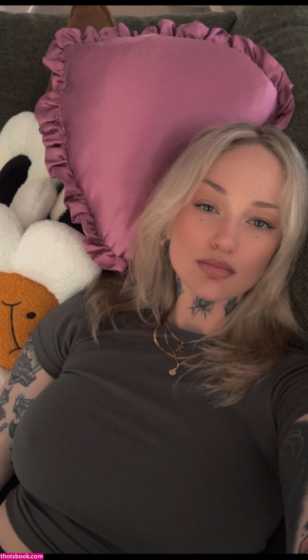 Goth Queen Photo #19