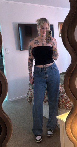 Goth Queen Photo #18