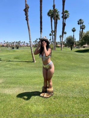 hotgirlwaifugoddess Photo #9