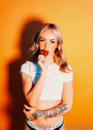 theallierose Photo #6