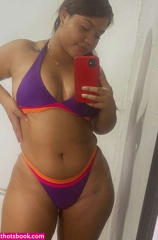 Yeniffer Berrio Photo #8