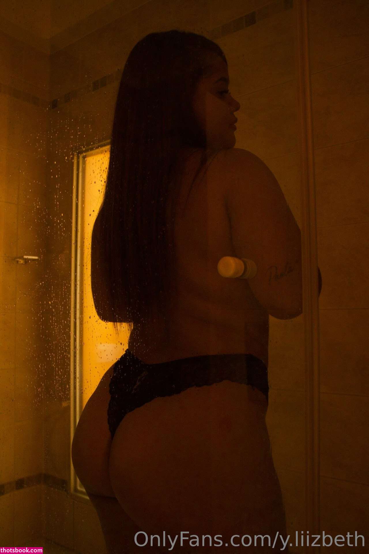 Yeniffer Berrio Photo #19