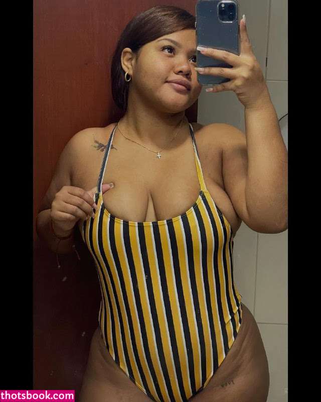 Yeniffer Berrio Photo #29