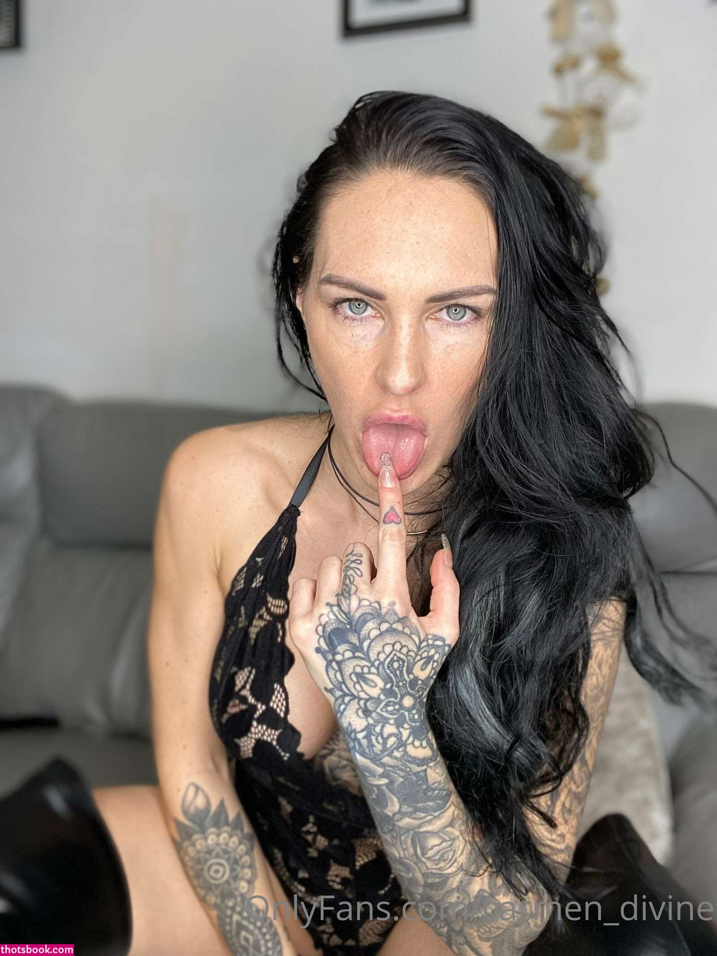 Carmen Divine Photo #38