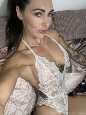 Carmen Divine Photo #40