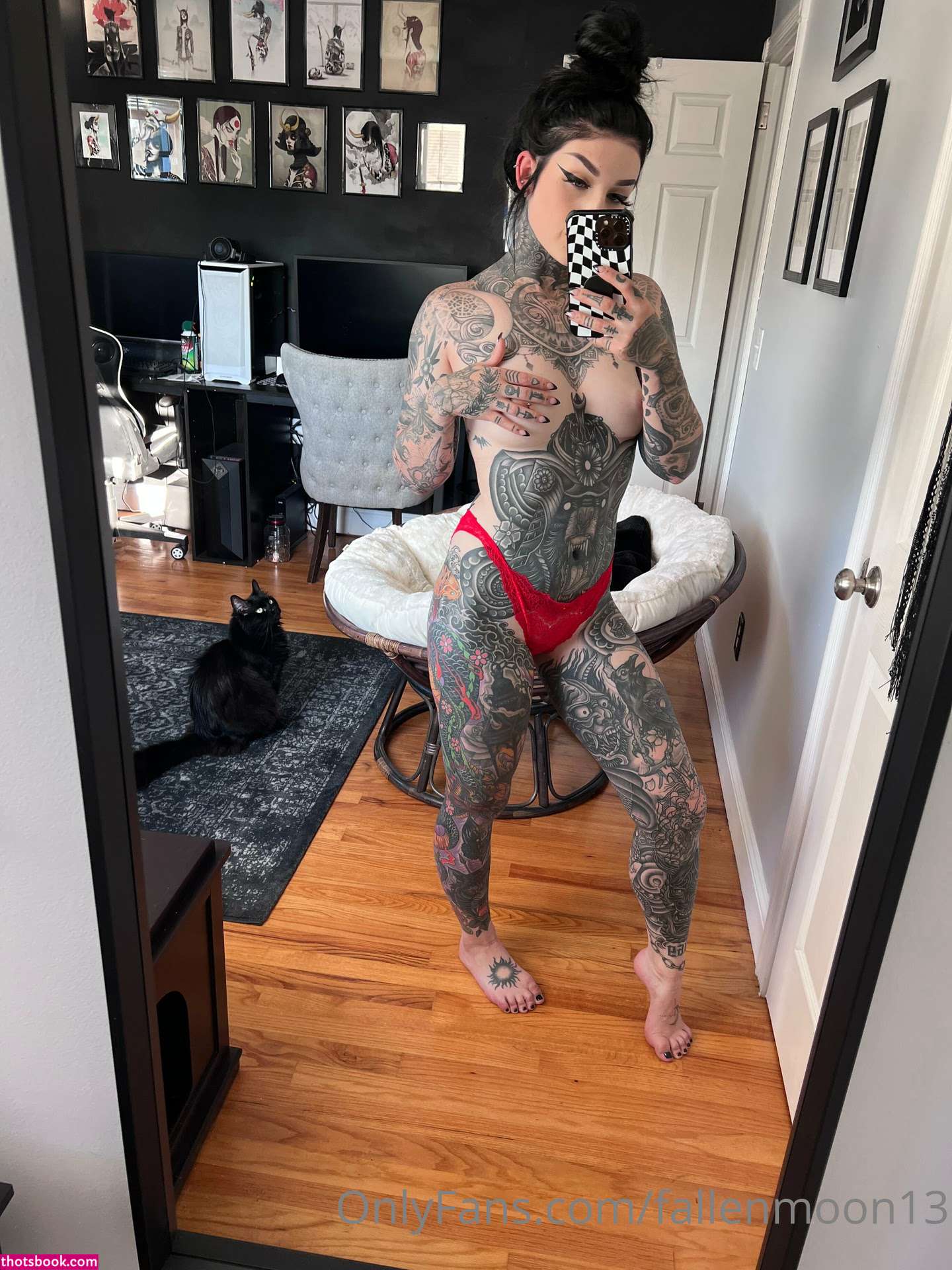 Fallenmoon13 Photo #24