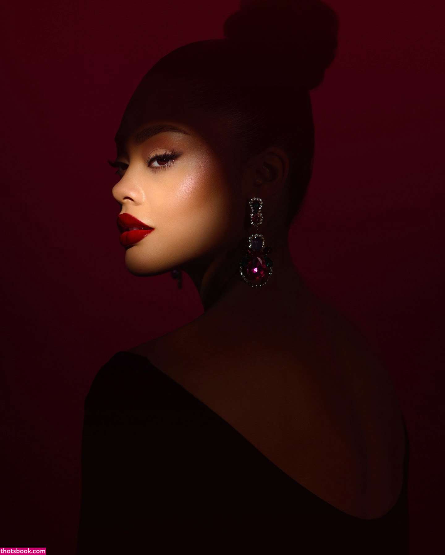 Caitlyn Mwenifumbo Photo #3