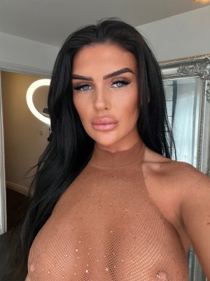 Chalie Parkes Photo #25