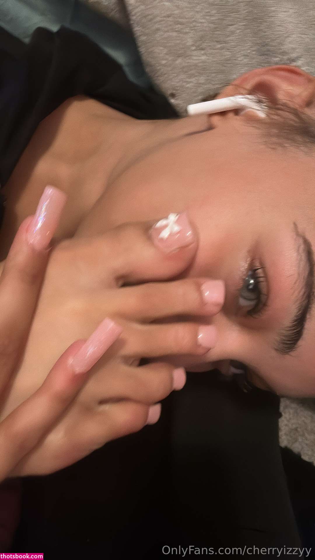 cherryizzyy Photo #13