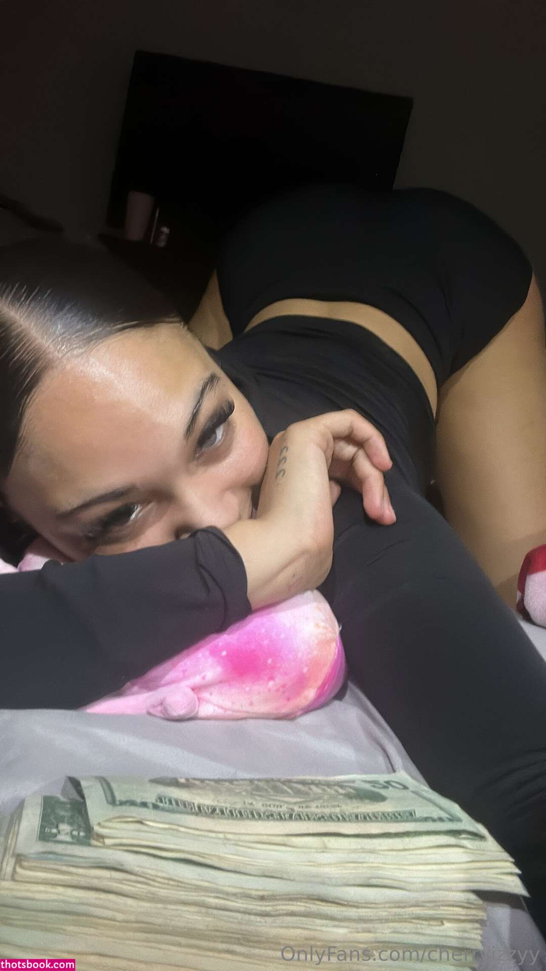 cherryizzyy Photo #32