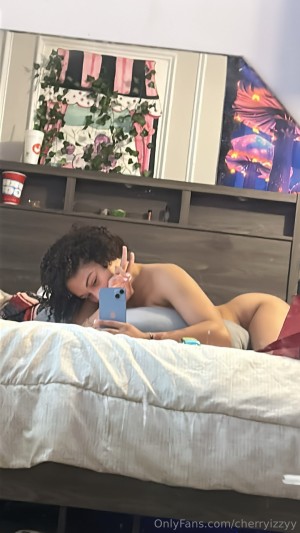 cherryizzyy Photo #39