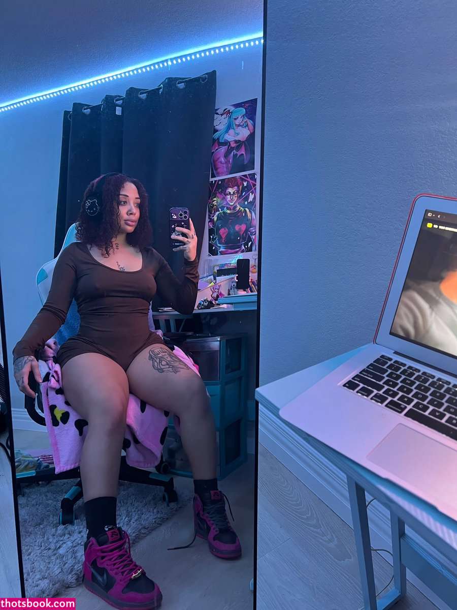 jayianicolee Photo #17