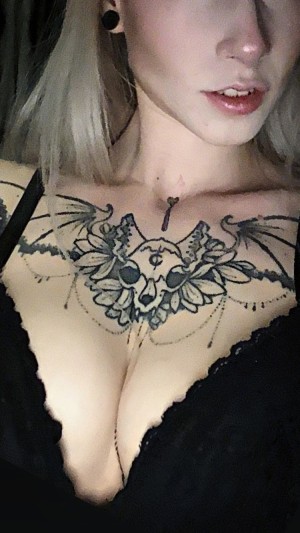 Little Lilith Photo #36