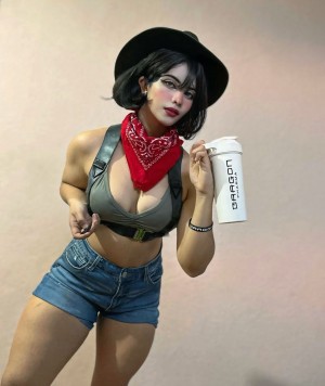 Pamvstheworld Photo #6