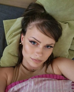 Megan Parker Photo #15